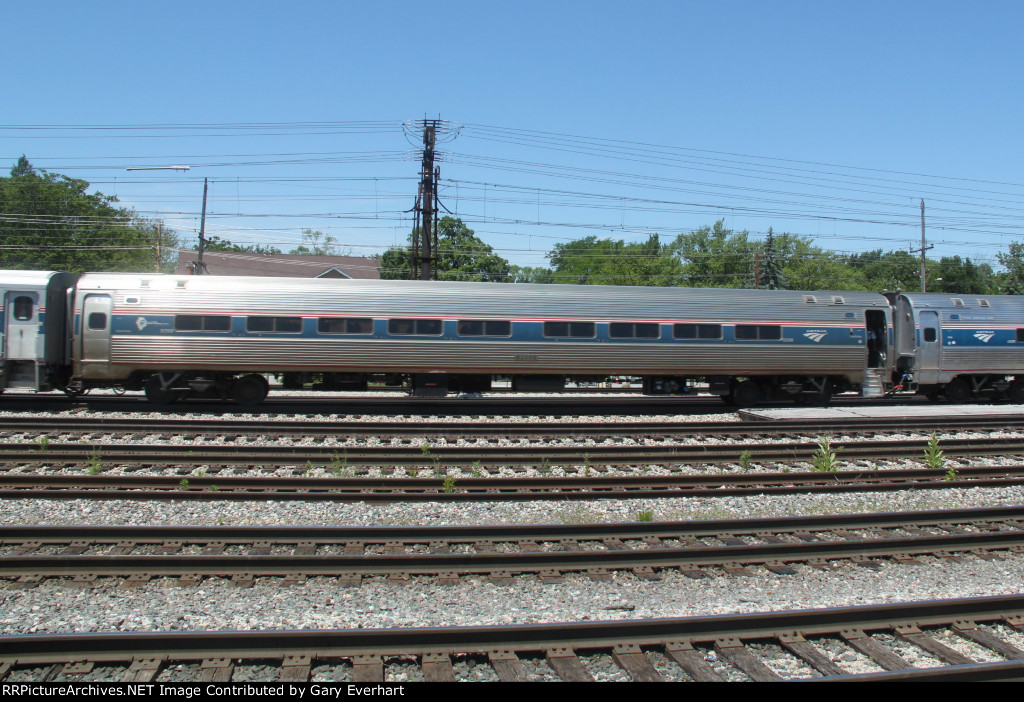 Northbound Amtrak Saluki